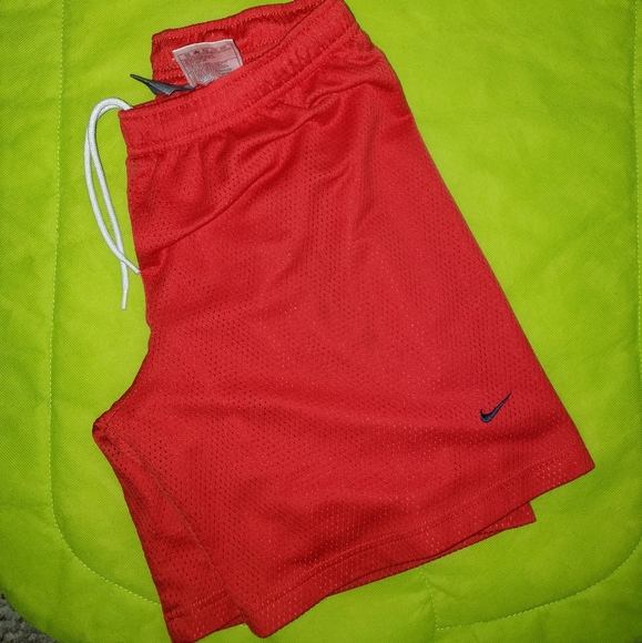 Nike Shorts - Picture 3 of 3
